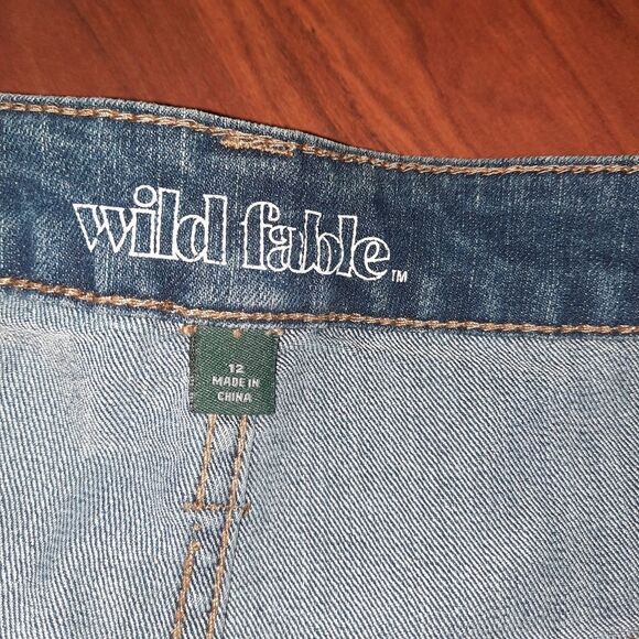 Womens jean shorts  - Picture 3 of 3